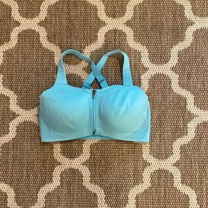 Victoria’s Secret knockout sports bra, size 34DD